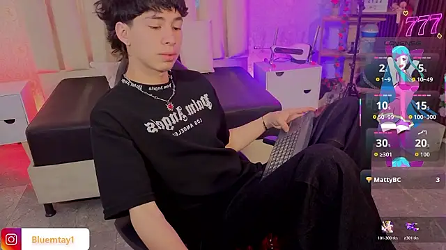 kaelwolf tay online show from 03-21-26, 07:39