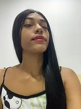 Snapshot of kthe_ chatting on 01-13-26, 06:57 kthe online show from 01-13-26, 06:57