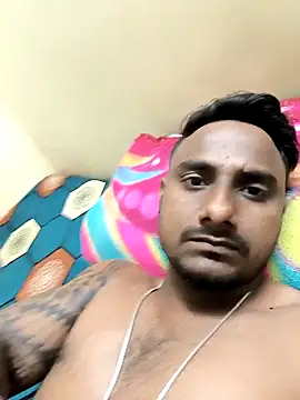 Snapshot of aryaaap chatting on 11-28-25, 06:10 aryaaap online show from 11-28-25, 06:10