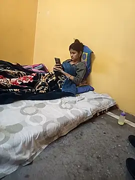 Snapshot of supreiya chatting on 11-30-25, 08:02 supreiya online show from 11-30-25, 08:02