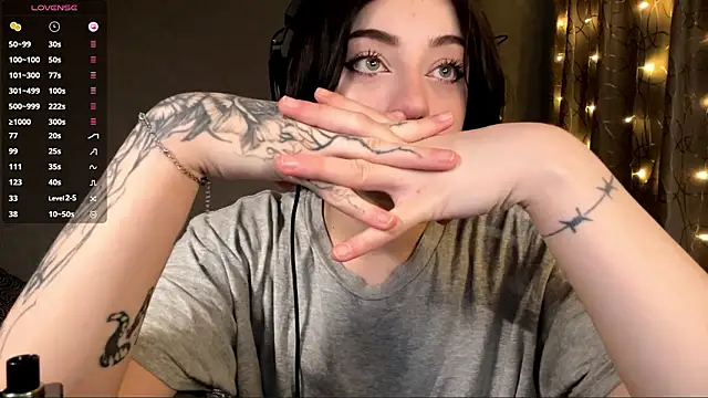 Snapshot of Meowluly chatting on 02-02-26, 09:24 Meowluly online show from 02-02-26, 09:24