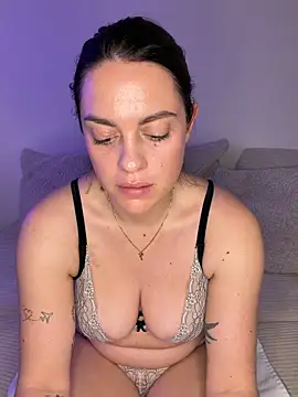 laraslittlesecrett online show from 02-03-26, 12:21