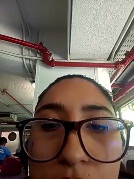 Bizcochitoc4 online show from 12-22-25, 04:37