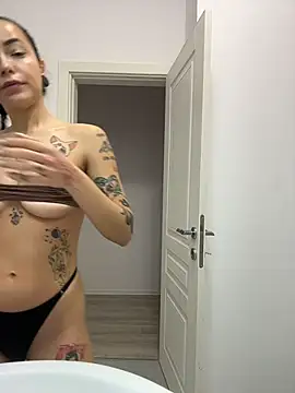 LianixLoverx online show from 04-01-26, 06:16