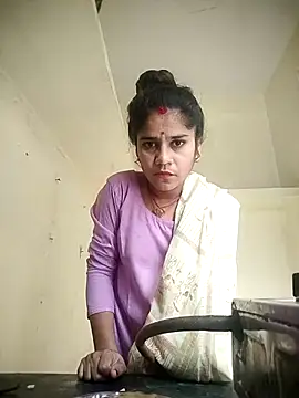 Snapshot of Dolly_baby34 chatting on 12-18-25, 05:24 Dolly baby34 online show from 12-18-25, 05:24