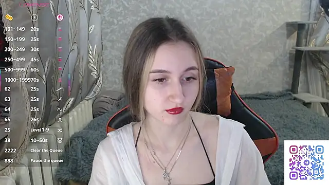 Ave Costly online show from 01-13-26, 04:12