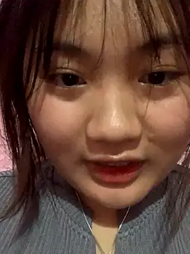 Snapshot of lau-2 chatting on 11-24-25, 01:55 lau-2 online show from 11-24-25, 01:55