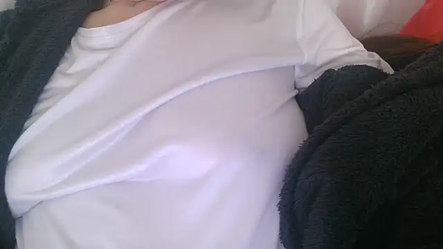 Snapshot of mery_lou2025 chatting on 12-05-25, 08:49 mery lou2025 online show from 12-05-25, 08:49