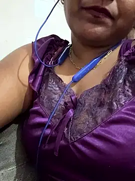 Tamil Smiley Queen online show from 01-05-26, 06:00