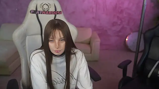 Dacota love online show from 04-17-26, 10:29