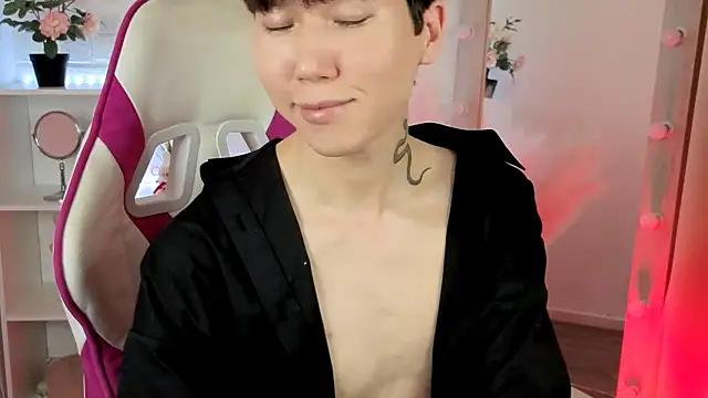 YugoAsian online show from 01-17-26, 12:43