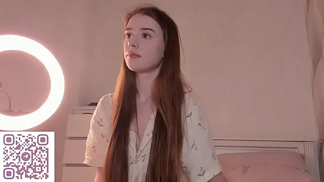 AmyForYouu online show from 12-02-25, 09:21