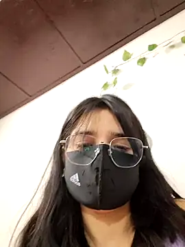 Snapshot of Sexolinaa chatting on 05-23-26, 01:37 Sexolinaa online show from 05-23-26, 01:37