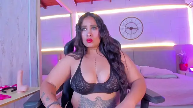 Julietaa 1 online show from 12-04-25, 07:44