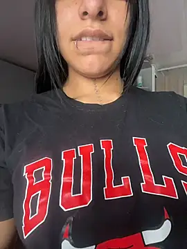 SaraAndrade  online show from 03-12-26, 12:44