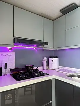 SaraAndrade  online show from 03-25-26, 06:03