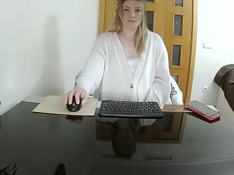 Adelyxveex online show from 12-22-25, 11:35