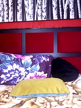 Snapshot of SavageHoney chatting on 02-25-26, 11:20 SavageHoney online show from 02-25-26, 11:20