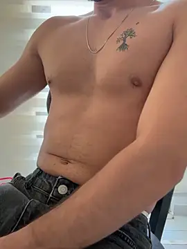 Bigefe online show from 02-25-26, 02:48