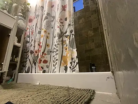 xxxenzo1 online show from 01-18-25, 02:44