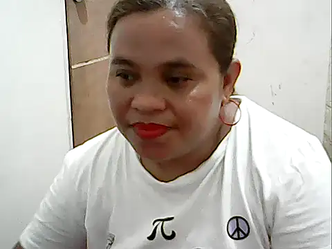 Snapshot of cutechubby chatting on 06-23-26, 01:36 cutechubby online show from 06-23-26, 01:36
