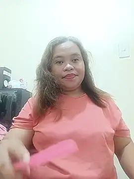 Snapshot of cutechubby chatting on 07-25-26, 08:01 cutechubby online show from 07-25-26, 08:01