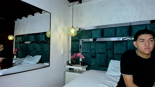  bonnyandclyde online show from 02-07-26, 01:15