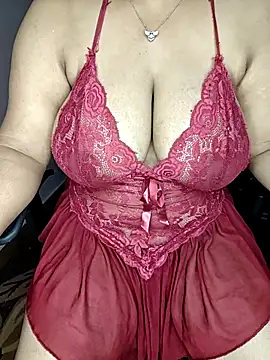 Curvy Pooja online show from 04-15-26, 07:58