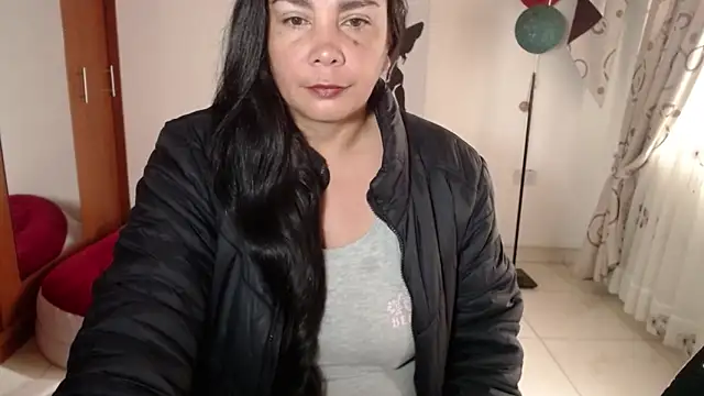 vivian-milf online show from 01-06-26, 12:20