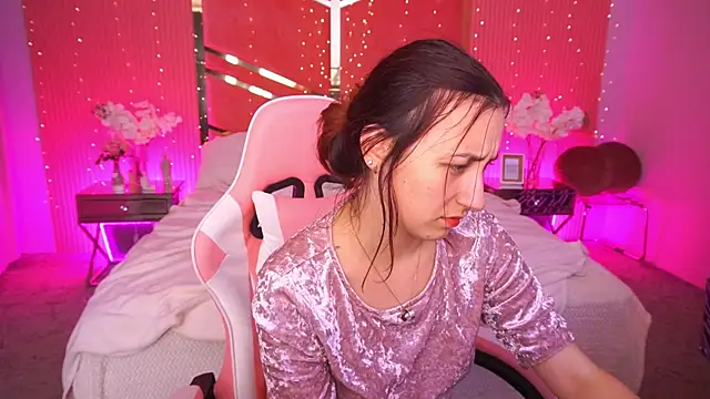 RoxieRay online show from 03-31-26, 12:49