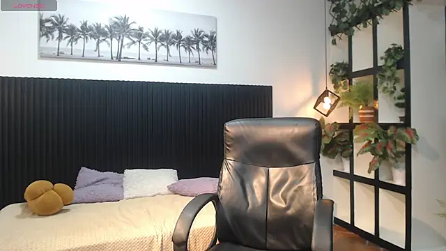 Michaelkoiv online show from 12-20-25, 12:34