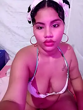 zoe hot20 online show from 12-17-25, 04:51