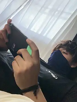 taehyun10 online show from 12-02-25, 08:26