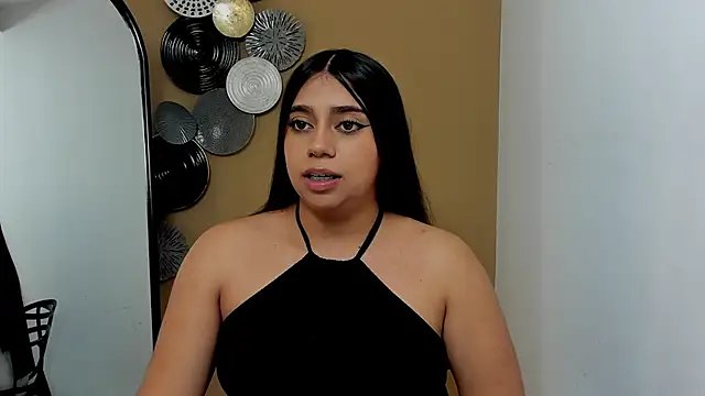 Snapshot of luna_cute__ chatting on 06-19-26, 09:51 luna cute online show from 06-19-26, 09:51