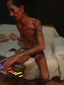 theyllorwillian online show from 12-23-25, 12:52