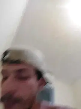 Snapshot of Surf_boy8 chatting on 11-29-25, 01:30 Surf boy8 online show from 11-29-25, 01:30