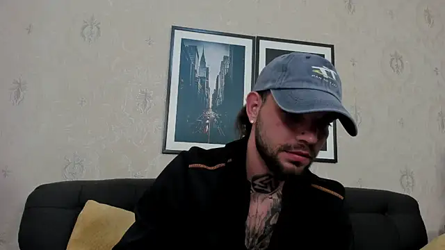 Snapshot of KaneHunter chatting on 05-15-26, 11:12 KaneHunter online show from 05-15-26, 11:12