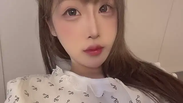 wanou33669 online show from 12-20-25, 01:51