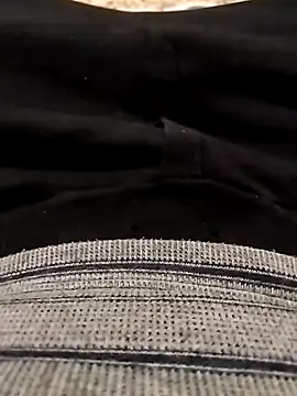 erdestruttor18 online show from 12-18-25, 07:09