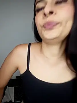 Snapshot of DARKJOLIE7 chatting on 04-01-26, 09:45 DARKJOLIE7 online show from 04-01-26, 09:45