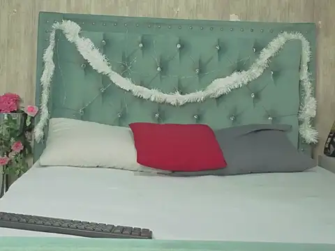 Apriil Sweett online show from 12-03-25, 01:42