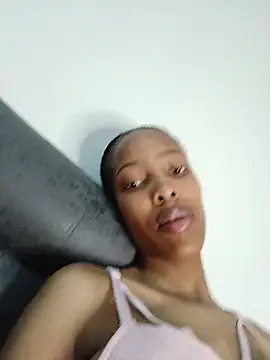 MsParisSmith online show from 12-15-25, 06:34