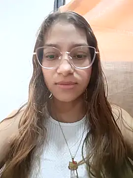 Vanneskk online show from 12-18-25, 02:01