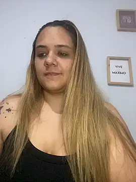 LoreinnFox online show from 04-08-26, 03:50