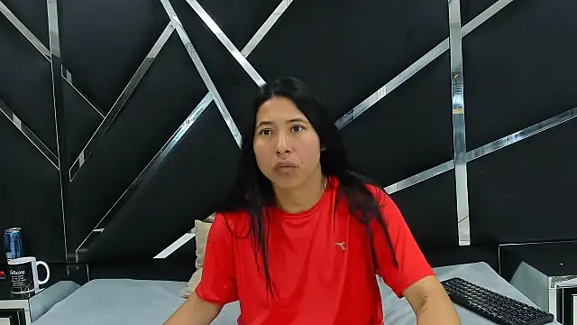 Alyssa Noah online show from 01-11-26, 03:33