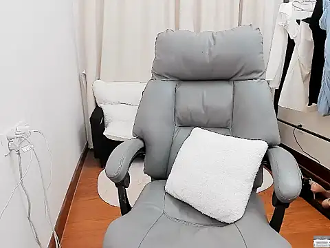 linlinjiang33 online show from 12-03-25, 02:30