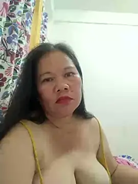 Snapshot of hottiemama69 chatting on 01-07-26, 10:01 hottiemama69 online show from 01-07-26, 10:01