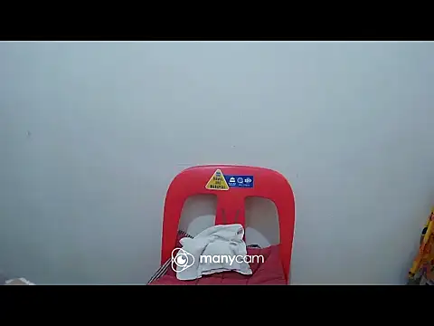 Snapshot of hottiemama69 chatting on 01-12-26, 08:36 hottiemama69 online show from 01-12-26, 08:36