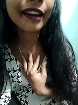 Zoyaa-Zubair online show from 03-12-26, 07:09