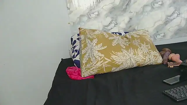 Snapshot of SexyZuluBarbie chatting on 05-28-26, 10:34 SexyZuluBarbie online show from 05-28-26, 10:34